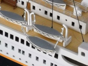 rms-titanic-model-ship-replica-50-5