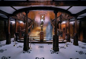 titanic-exhibit-luxor-ghost-hanunting-las-vegas