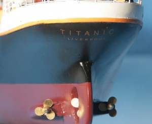 Titanic Model Ship 32-11