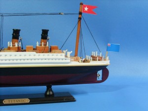 Titanic Ship Model 14-e