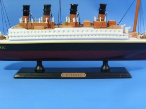 Titanic Ship Model 14-f