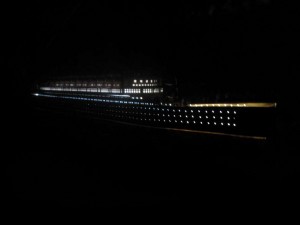 Titanic Model Ship Lights 40-2