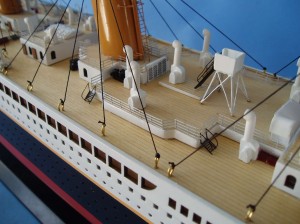 Titanic Model Ship Lights 40-19
