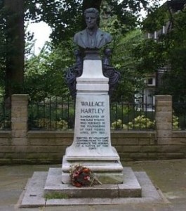 Memorial of Bandmaster Wallace Hartley