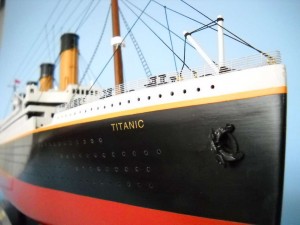 50-inch Remote Control Titanic Model 1