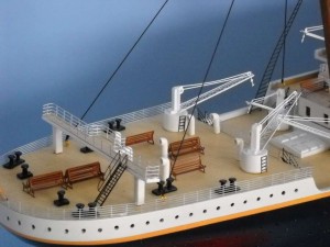 50-inch Remote Control Titanic Model 9